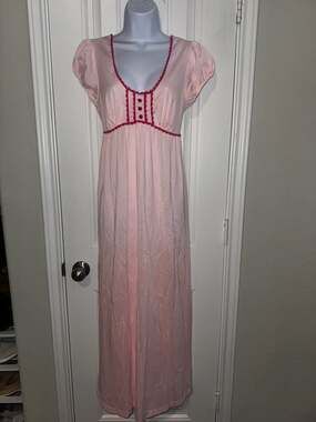 Vintage 1970s Formfit Rogers Pink Empire Waist Nightgown Barbie